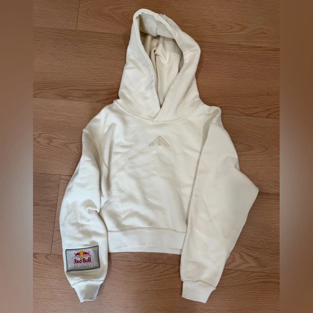 Red Bull Mirage Coachella Limited Edition Cropped Hoodie Cream Sweatshirt Size M